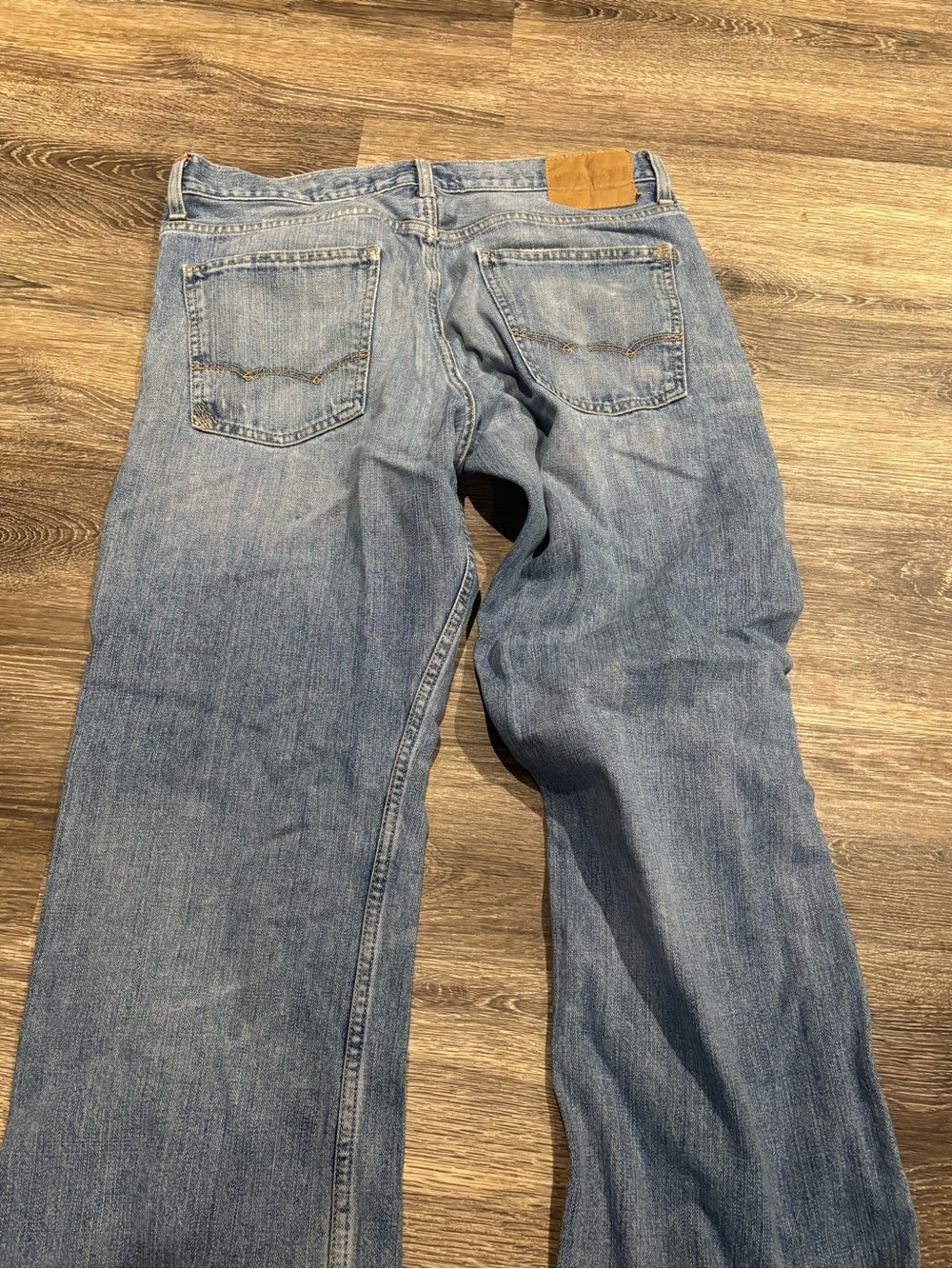 American Eagle Outfitters Men's Light Blue Relaxed Jeans